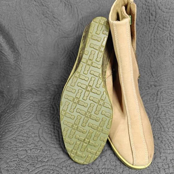 Timberland Wedge Boots Womens Tan Suede Zipper Pull On Women's Leather Boots 7M - Picture 11 of 12